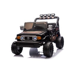 Elektromos Toyota FJ Cruiser XXL autó 4x4 hajtással,licencelt (Kétszemélyes),homok-fekete,Hordozható lítium akkumulátorral, Magas alvázzal, Két üléssel, Hátsó tengely rugózással,2,4 GHz-es távirányítóval,MP3 lejátszóval Bluetooth kapcsolattal,LED lámpával