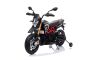 Elektromos motorkerékpár APRILIA DORSODURO 900, Eredeti liszensz, 12 V, EVA puha kerekek, 2 x 18 W motor, 12 V akkumulátor, Lengéscsillapított, fémkeret, fémvilla, segédkerekek, fekete