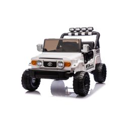 Elektromos Toyota FJ Cruiser XXL autó 4x4 hajtással, licencelt (Kétszemélyes), fehér, Hordozható lítium akkumulátorral, Magas alvázzal, Két üléssel, Hátsó tengely rugózással, 2,4 GHz-es távirányítóval, MP3 lejátszóval Bluetooth kapcsolattal, LED lámpával