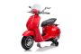 Vespa 946 elektromos motorkerékpár hátramenettel, piros, segédkerekekkel, Licencelt, Lítium akkumulátor, 2x 30W Motor, Bőr ülés, MP3 lejátszó USB bemenettel